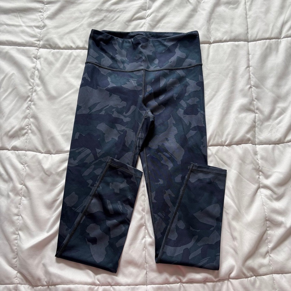 GapFit Blackout Technology Camo Leggings Dark Blue Gray Womens XS Active Yoga